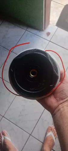 Tricute para cortar grama
