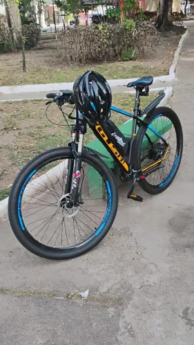 MOUNTAIN BIKE COM PEDAL ASSISTIDO E ACELERADOR. 100% ALUMÍNIO!