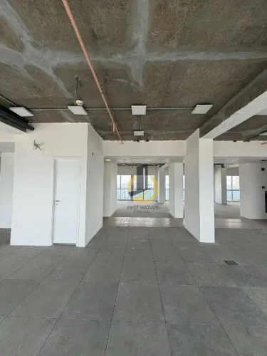 Sala comercial para locação ou venda no Condomínio Helbor Trilogy Home & Office - 325,33m²