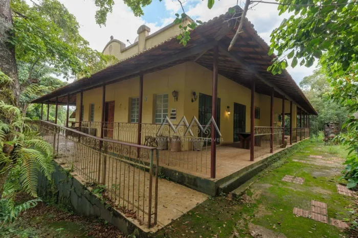 Casa no Condomínio Vila do Ouro com 4 Quartos
