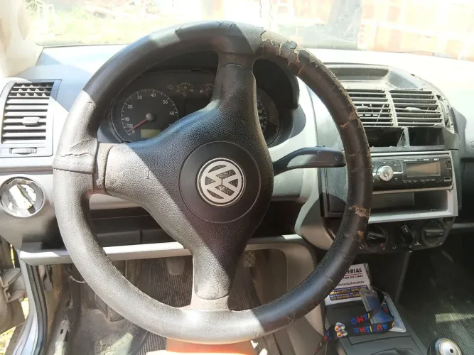Volkswagen Polo Sedan 1.6 MI Total Flex 8V 4P 2006