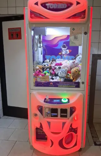 VENDO MÁQUINA GRUA DE PELÚCIAS