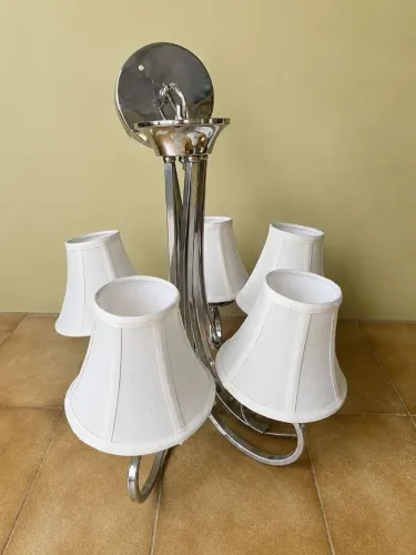 Lustre Pendente Cromado 5 Cúpulas estilo clássico