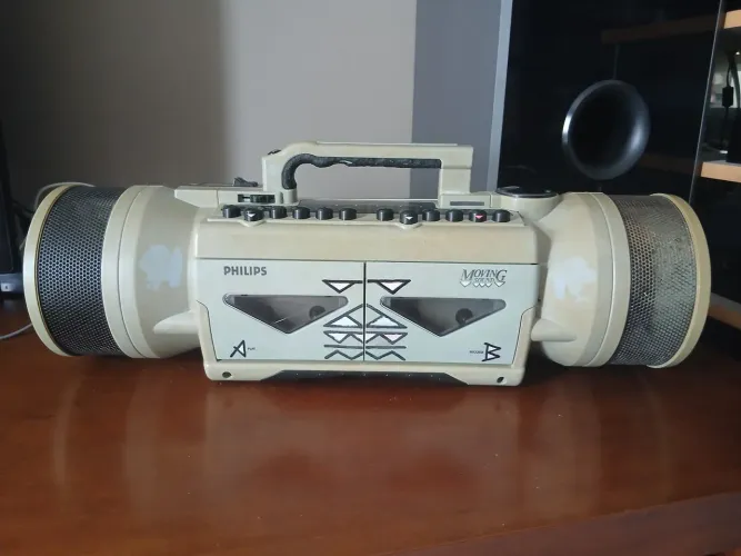 Radio Philips Moving Sound. PARIZ