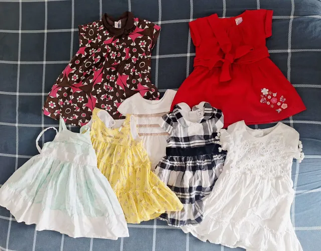Lote de vestidos bebê menina de 6 a 18 meses