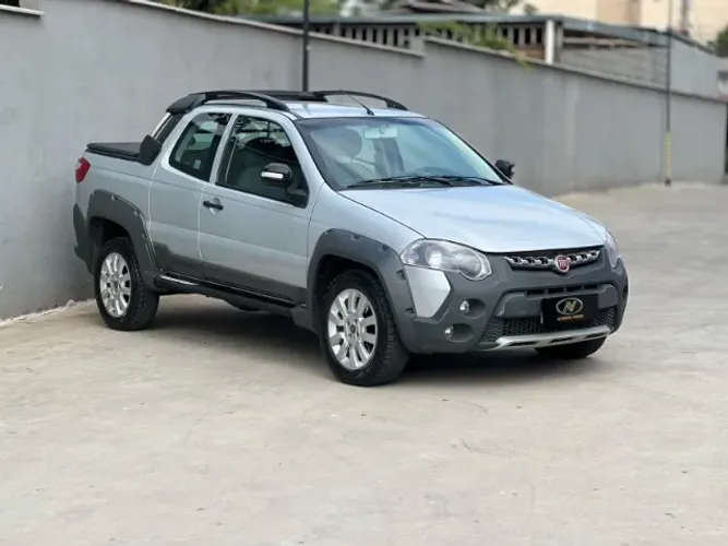 Fiat Strada Adventure1.8/ 1.8 Locker Flex CD 2015