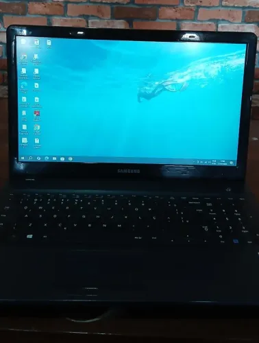 Notebook Samsung Série 3 usado