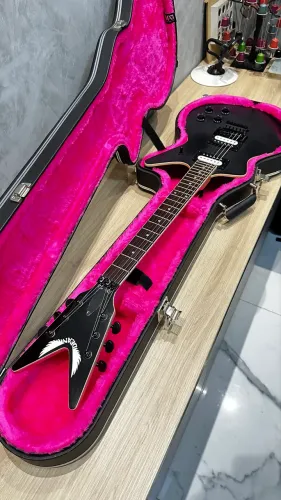 Guitarra Dean Cadillac Black Satin Floyd Rose