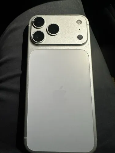 Apple iPhone 17 Pro Max 256GB Prateado 6,9" 48MP iOS 5G