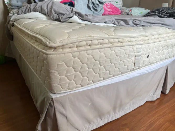 Conjunto Cama box queen molas ensacadas