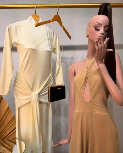 DUPLA DE MANEQUINS SLIM <br>Vendo