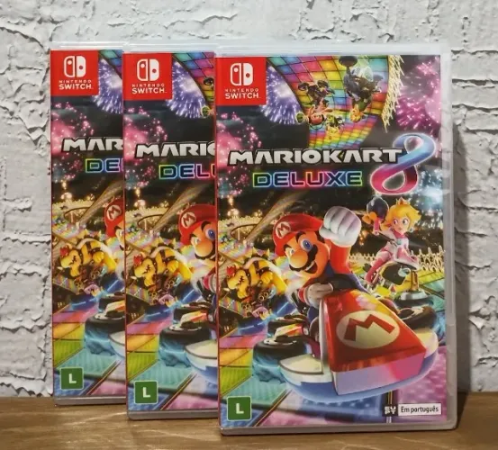 Mario Kart 8 Deluxe Switch Lacrado (Aceitamos seu jogo usado com pagamento) 