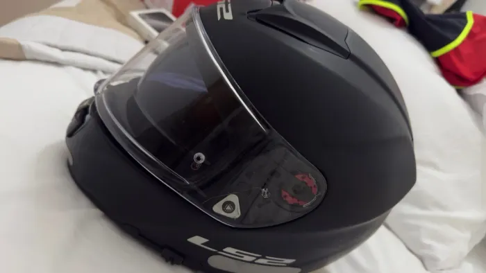 Capacete LS2 semi-novo