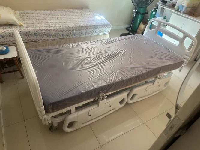 Cama hospital elétrica com 5 regulagens 