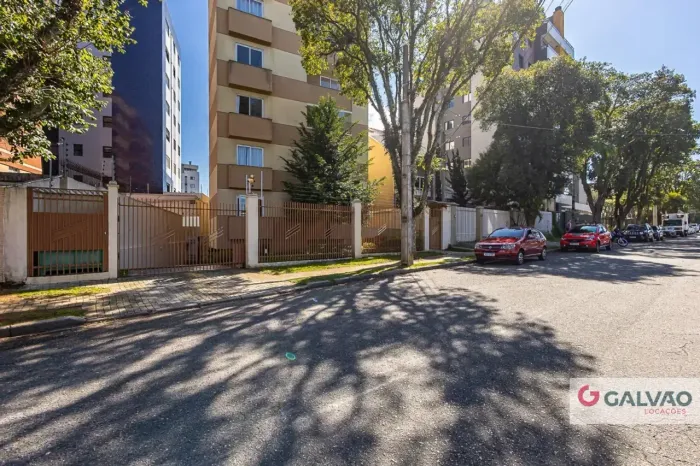 Apartamento Mobiliado de 01 dormitório no Agua Verde.