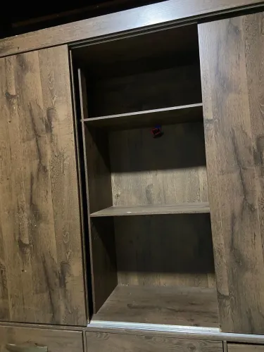Guarda roupa semi novo 
