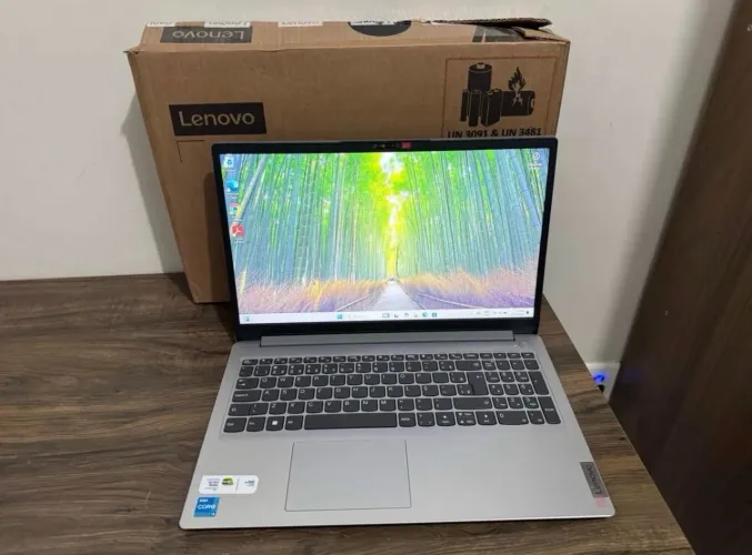Notebook Lenovo i3 12ªth Geração 8Gb Ram SSD 256Gb Nvme Rede5G