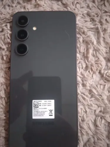 Vendo um celular Samsung S24 FE
