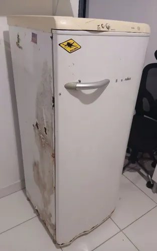 Geladeira usada