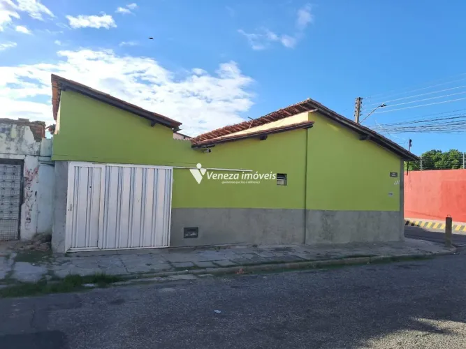 Casa na Rua Amazonas para aluguel