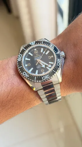 Relógio Omega Planet Ocean 2025