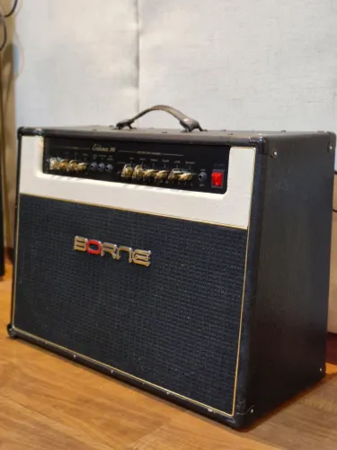 Amplificador de Guitarra BORNE EVIDENCE 200