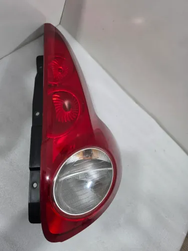 LANTERNA FIAT PALIO ATRACTIVE 2013 A 2016 ORIGINAL L/D