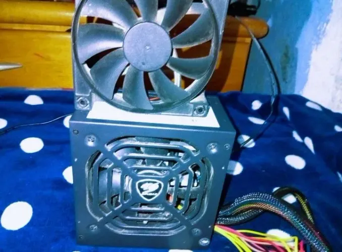 Fonte Cougar VTE 500W 80 Plus Bronze PFC Ativo - Usada