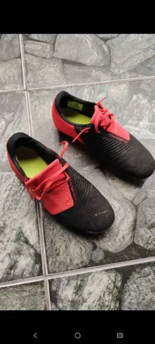 Chuteira masculina de campo Nike Phantom tamanho 40
