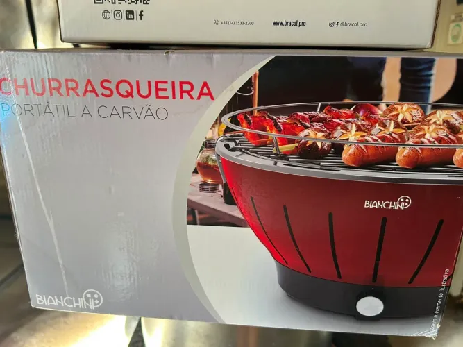 Churrasqueira portátil a carvão