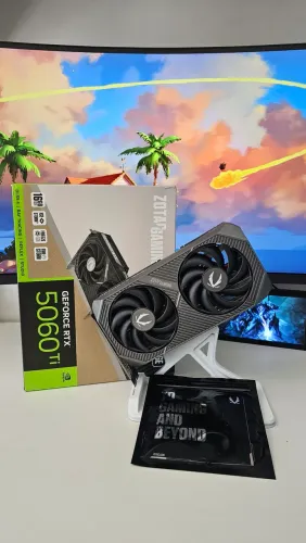 Placa de Video RTX 5060 Ti 16Gb - Zotac Gaming com NF