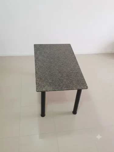 Mesa granito