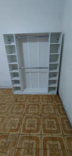 Ropeiro guarda roupa em otimas condições sou da zn lauzane paulista sp capital