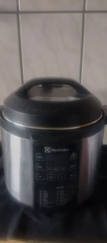panela de pressão Eletrolux 