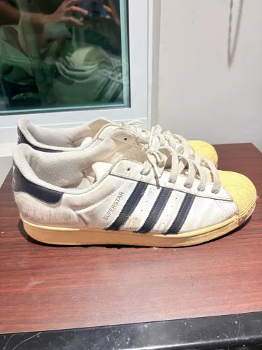 Tênis Adidas Superstar