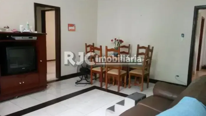 Apartamento de 81 metros quadrados no bairro Grajaú com 2 quartos