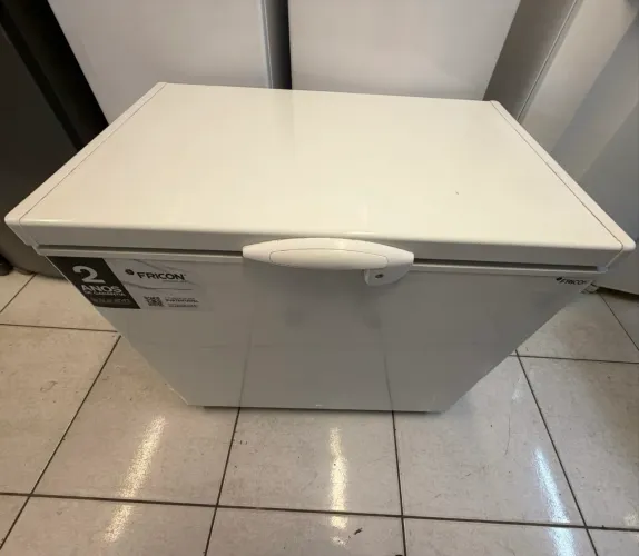 Freezer horizontal Fricon 311 litros