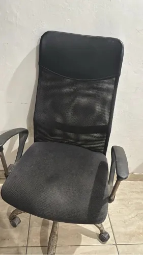 Cadeira desapegando