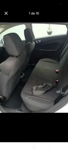 Ford Fiesta 1.6 16V Flex Aut. 5P 2015