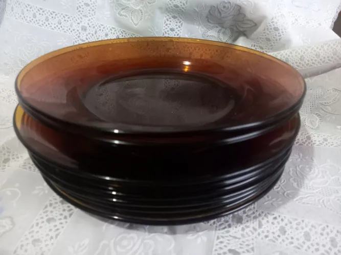 9 pratos duralex âmbar antigo