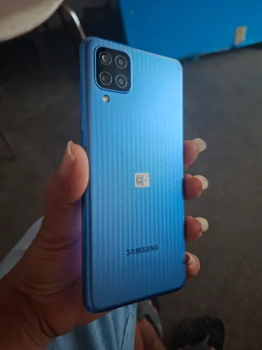 Vendo celular sansung m12