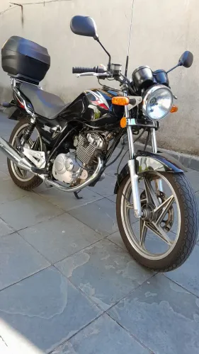 Troco suzuki yes 125 por moto 150