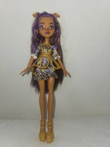 Monster high clawdeen wolf 1600 anos draculaura 