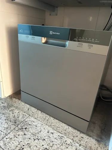 Lava louças muito nova