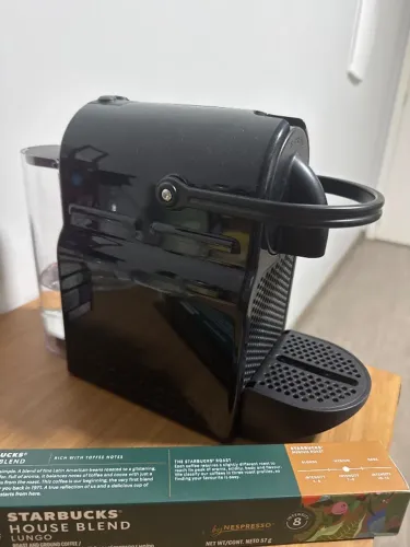 Cafeteira Nespresso Inissia 220V