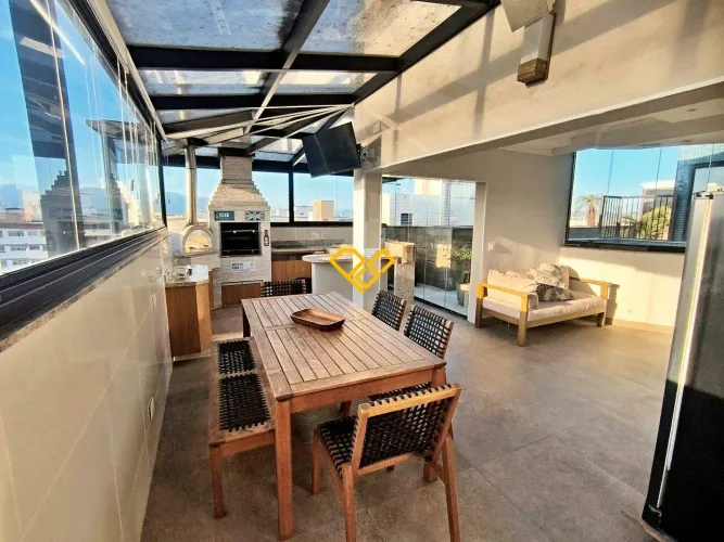 Cobertura Duplex 4 Quartos a Venda em Santos - SP