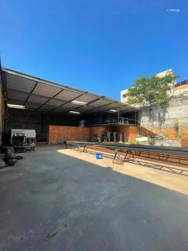 Galpão para locação no Liberdade - 900 metros