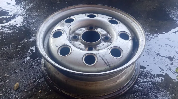 Vendo aro de aço carro Escort aro 13