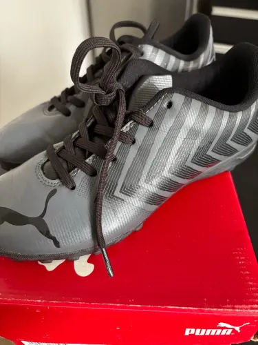 Chuteira Puma Society