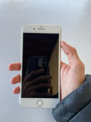 iPhone 8 Plus